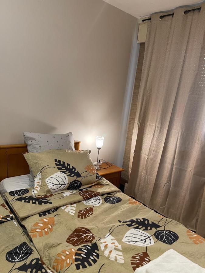 Appartement 3 Pieces Pour 1 A 5 Voyageurs Rillieux-la-Pape Exteriör bild