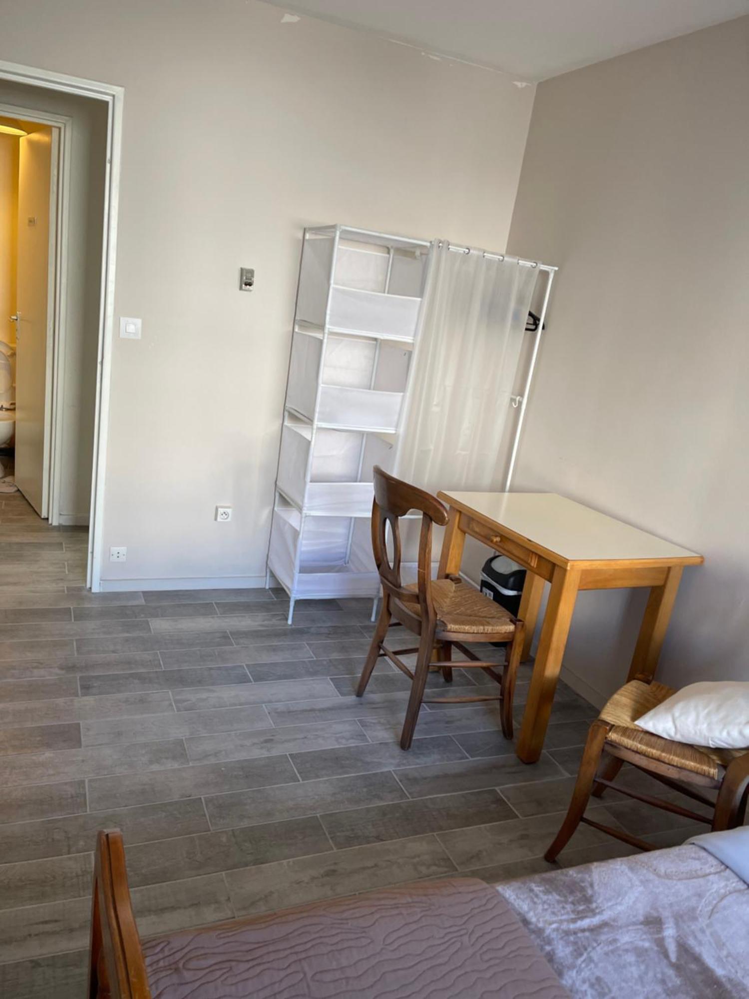 Appartement 3 Pieces Pour 1 A 5 Voyageurs Rillieux-la-Pape Exteriör bild